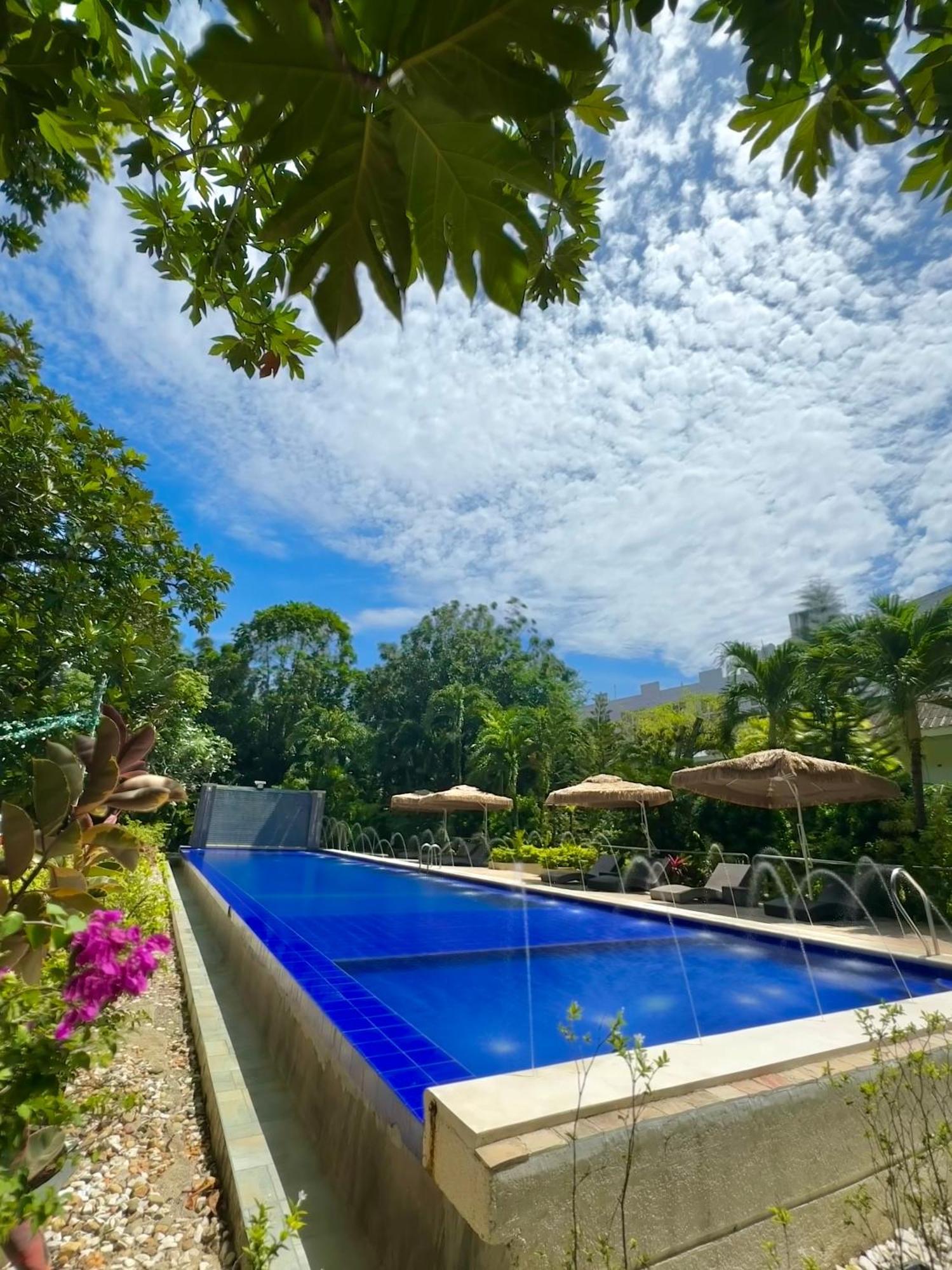 Casa Pilar Beach Resort Manoc-Manoc Exterior foto